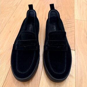 Vionic Women’s Black Suede Loafers